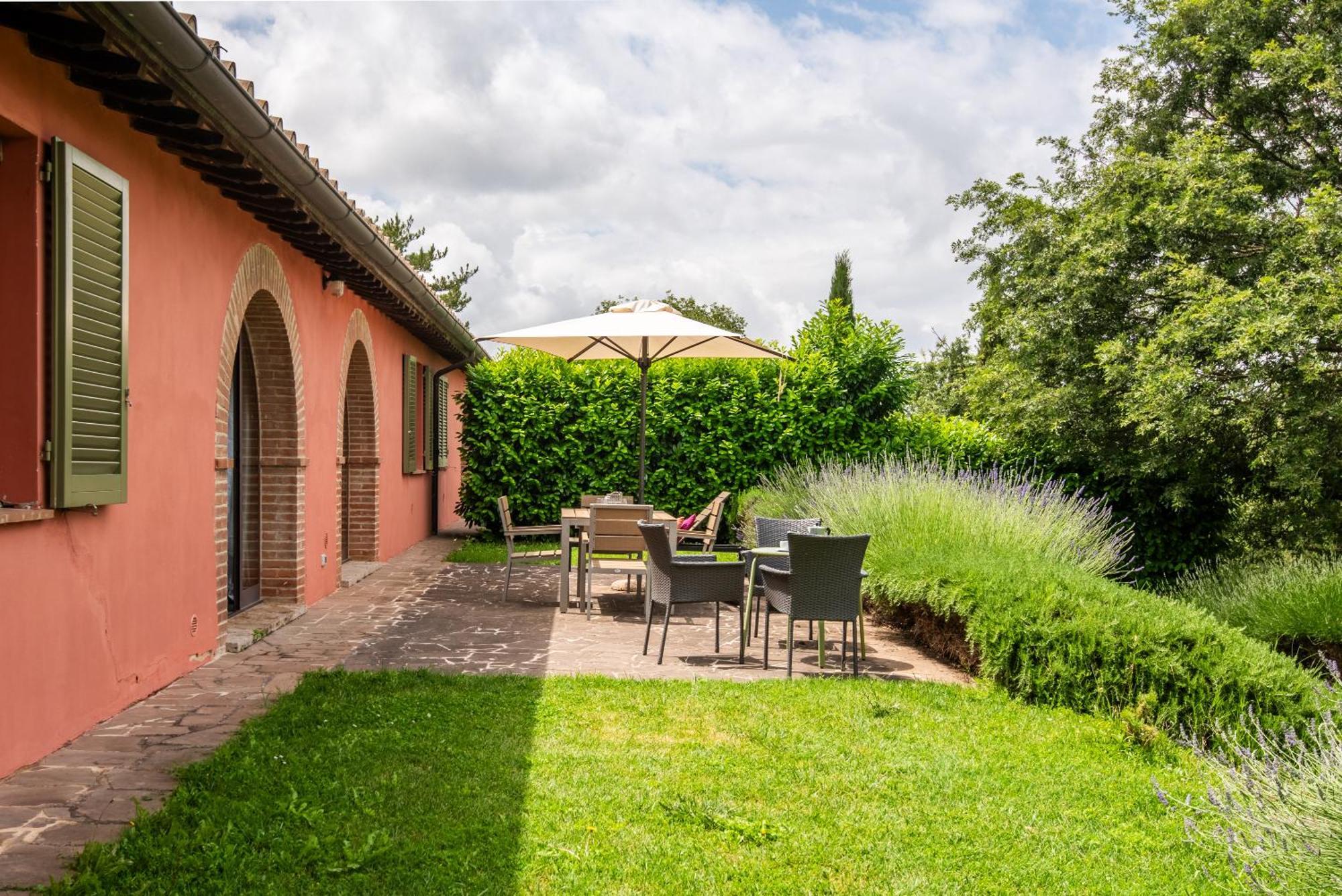 Cignella Garden Villas In Tuscany Trequanda Exterior photo
